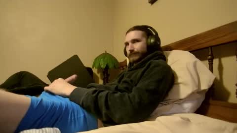 Snapshot of iwhitesmurf chatting on 4, 11, 2025 iwhitesmurf online show from 4, 11, 2025