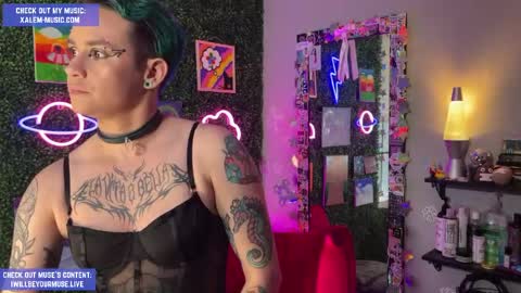 Snapshot of iwillbeyourmuse chatting on 4, 4, 2026 Muse hethey online show from 4, 4, 2026