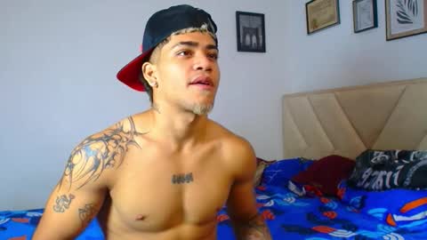 Snapshot of izaak_taylor7 chatting on 1, 2, 2026 izaack online show from 1, 2, 2026