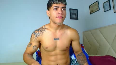 Snapshot of izaak_taylor7 chatting on 14, 2, 2026 izaack online show from 14, 2, 2026