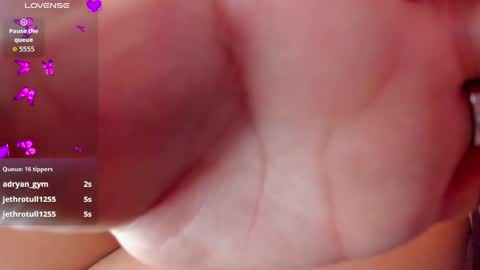 Snapshot of izamarqueen chatting on 24, 3, 2026 izamar online show from 24, 3, 2026