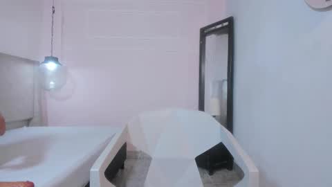 Snapshot of izelevans chatting on 29, 3, 2026 izelevans online show from 29, 3, 2026