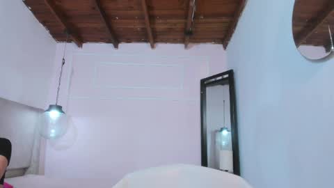 Snapshot of izelevans chatting on 4, 4, 2026 izelevans online show from 4, 4, 2026