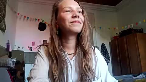 Olivia online show from 27, 6, 2026