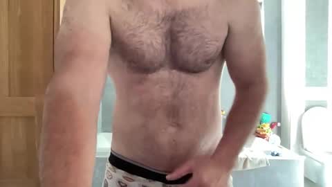 Snapshot of izylduur chatting on 11, 9, 2025 Izylduur online show from 11, 9, 2025