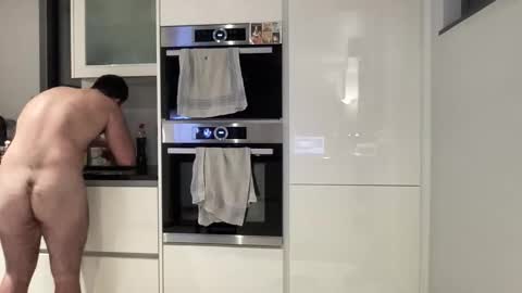 Izylduur online show from 17, 1, 2026