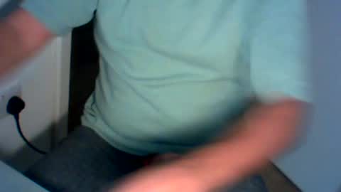 izzepaerdna online show from 5, 1, 2026