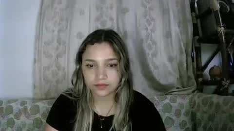 Snapshot of izzy_32 chatting on 31, 3, 2026 izzy_32 online show from 31, 3, 2026