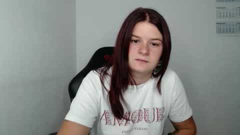 Snapshot of izzyflame18 chatting on 9, 9, 2025 Shygirl online show from 9, 9, 2025