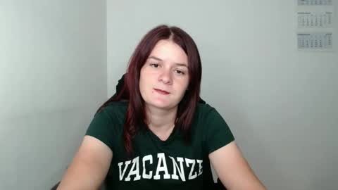 Snapshot of izzyflame18 chatting on 18, 9, 2025 Shygirl online show from 18, 9, 2025