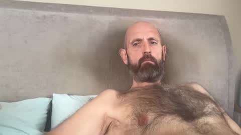 Snapshot of izzysboytoy1 chatting on 6, 2, 2026 izzysboytoy1 online show from 6, 2, 2026