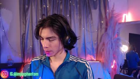 Snapshot of j_a_x_x_x_o_n chatting on 9, 9, 2025 Hey im Jaxxxon check my info     online show from 9, 9, 2025