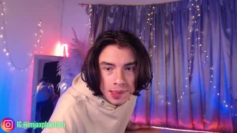 Snapshot of j_a_x_x_x_o_n chatting on 10, 9, 2025 Hey im Jaxxxon check my info     online show from 10, 9, 2025