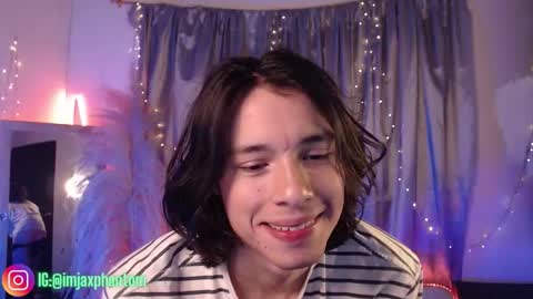 Snapshot of j_a_x_x_x_o_n chatting on 19, 9, 2025 Hey im Jaxxxon check my info     online show from 19, 9, 2025