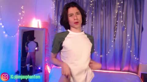 Snapshot of j_a_x_x_x_o_n chatting on 23, 9, 2025 Hey im Jaxxxon check my info     online show from 23, 9, 2025