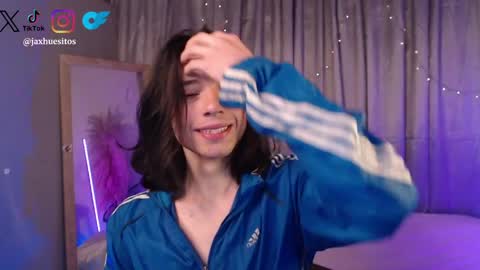 Snapshot of j_a_x_x_x_o_n chatting on 9, 4, 2026 Hey im Jaxxxon check my info online show from 9, 4, 2026