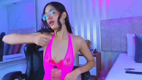 Snapshot of j_belle_ chatting on 21, 4, 2026 j_belle_ online show from 21, 4, 2026