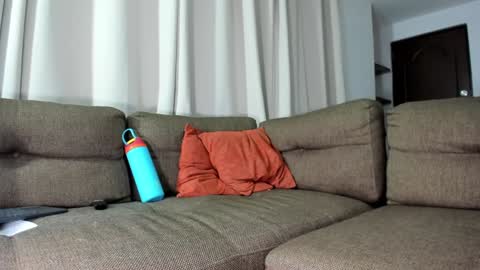 Snapshot of j_calix chatting on 31, 12, 2024 Calix Independient model Insta and twt Calixsnake online show from 31, 12, 2024