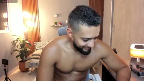 Calix  Independient model Insta and twt Calixsnake online show from 26, 5, 2026