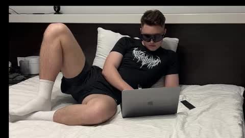 j_lyle_x online show from 9, 11, 2025