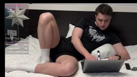 Snapshot of j_lyle_x chatting on 27, 2, 2026 j_lyle_x online show from 27, 2, 2026