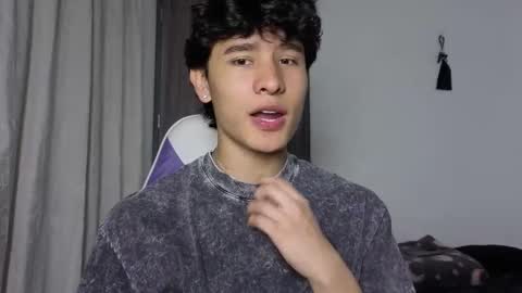 Snapshot of j_u_p_i_t_e_r chatting on 1, 11, 2025 Noah online show from 1, 11, 2025