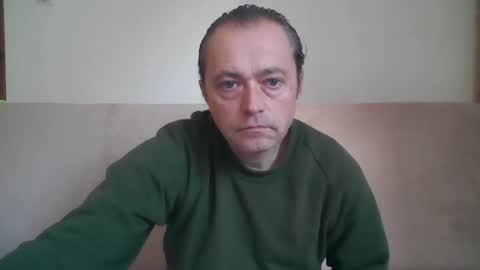 Snapshot of ja424387 chatting on 19, 10, 2025 Tomek online show from 19, 10, 2025