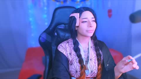 jade 18  online show from 8, 1, 2025