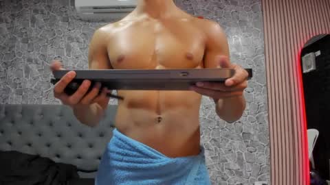 Snapshot of jace_parker chatting on 1, 4, 2026 jace_parker online show from 1, 4, 2026