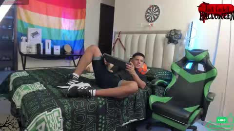 Snapshot of jack_castell chatting on 15, 9, 2025 JACK CASTELL online show from 15, 9, 2025