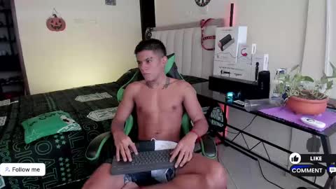 Snapshot of jack_castell chatting on 2, 10, 2025 JACK CASTELL online show from 2, 10, 2025