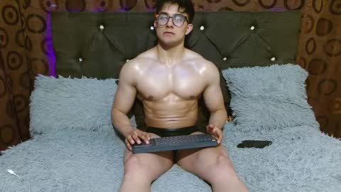 Jacke online show from 7, 12, 2024