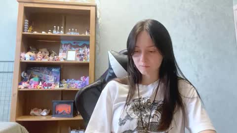 Snapshot of jackelineboldon chatting on 16, 11, 2025 Alice online show from 16, 11, 2025