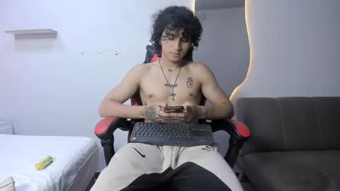 Snapshot of jackestaylor chatting on 14, 4, 2026 Jackes Taylor online show from 14, 4, 2026