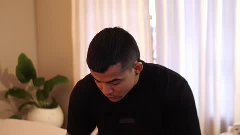 Jackson Bell online show from 14, 11, 2025