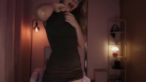 Snapshot of jacky_croft chatting on 14, 2, 2026 Linda Sofia help me get to 100 thumbs up online show from 14, 2, 2026