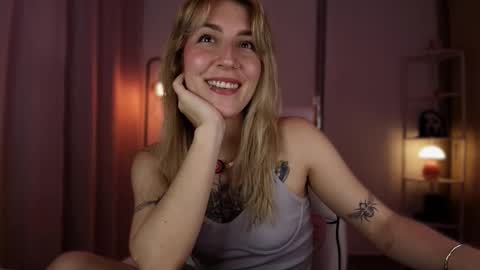 Snapshot of jacky_croft chatting on 22, 2, 2026 Linda Sofia help me get to 100 thumbs up online show from 22, 2, 2026