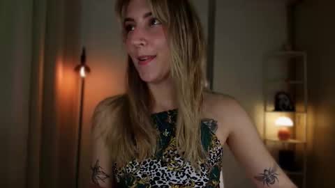 Snapshot of jacky_croft chatting on 1, 3, 2026 Linda Sofia help me get to 100 thumbs up online show from 1, 3, 2026