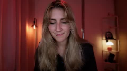 Snapshot of jacky_croft chatting on 16, 3, 2026 Linda Sofia help me get to 100 thumbs up online show from 16, 3, 2026