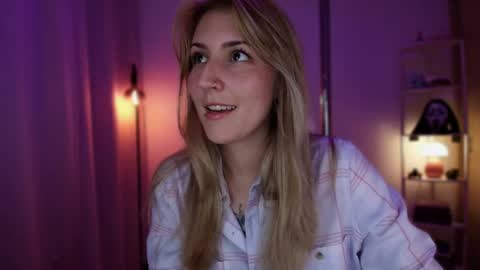 Snapshot of jacky_croft chatting on 4, 4, 2026 Linda Sofia help me get to 100 thumbs up online show from 4, 4, 2026