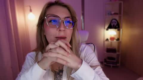 Snapshot of jacky_croft chatting on 24, 4, 2026 Linda Sofia help me get to 100 thumbs up online show from 24, 4, 2026