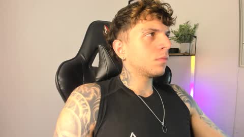 jacobb116 online show from 12, 2, 2025