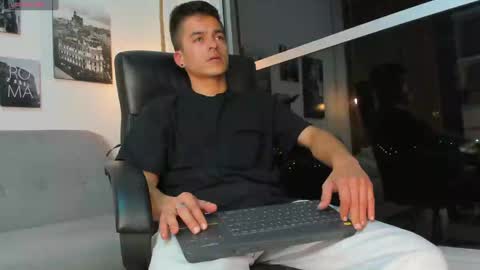 JACOB STONES online show from 2, 2, 2025