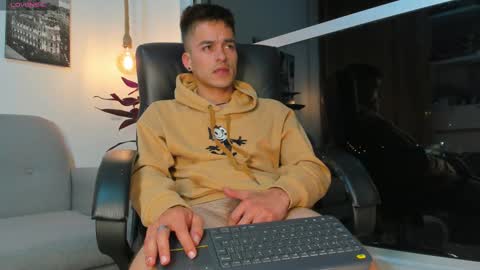 JACOB STONES online show from 11, 2, 2025