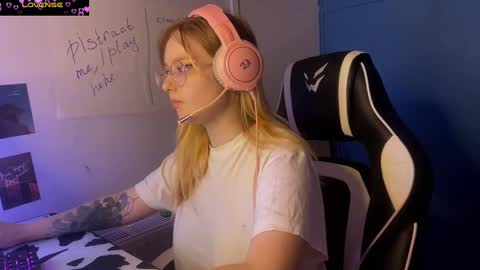 jacywinslat online show from 2, 3, 2025