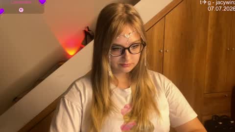 jacywinslat online show from 8, 7, 2026