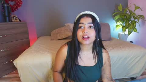 Snapshot of jade_brunnette chatting on 12, 5, 2026 Jade Brunete online show from 12, 5, 2026