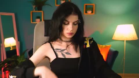 jade_castle online show from 18, 4, 2026