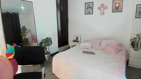 Jade  independent model online show from 10, 4, 2026