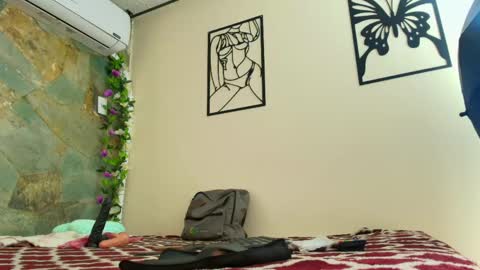 Snapshot of jade_roxx chatting on 26, 4, 2026 JADE online show from 26, 4, 2026